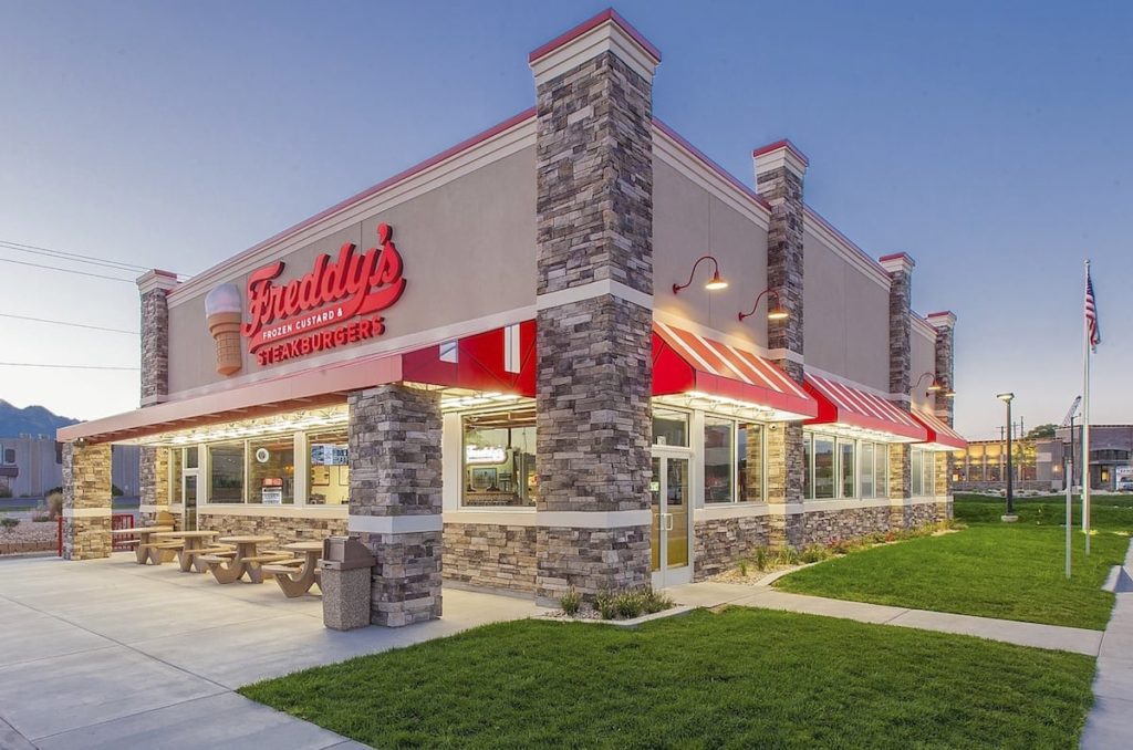 Exterior of Freddy's Franchise location